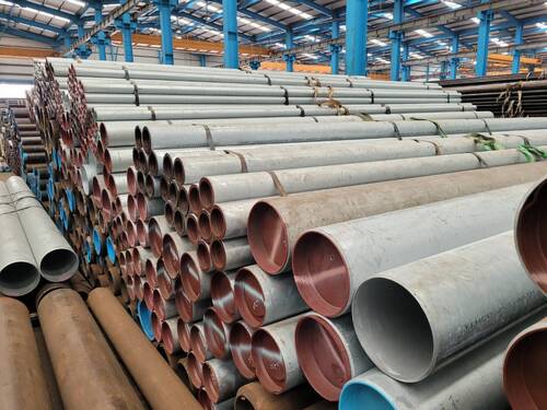 Galvanized Steel Pipe - Carbon Steel, Round Shape, Gray Color, Thickness 500-610 G/M2 | Corrosion-Resistant, Seamless Design, Exceptional Fluid Flow Efficiency, First Class Quality