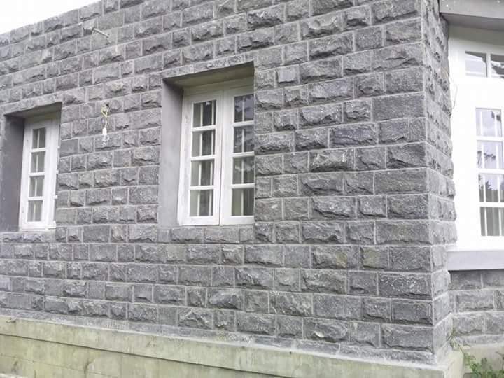 Indian Basalt Stone Rockface Wall Cladding Stone Solid Surface