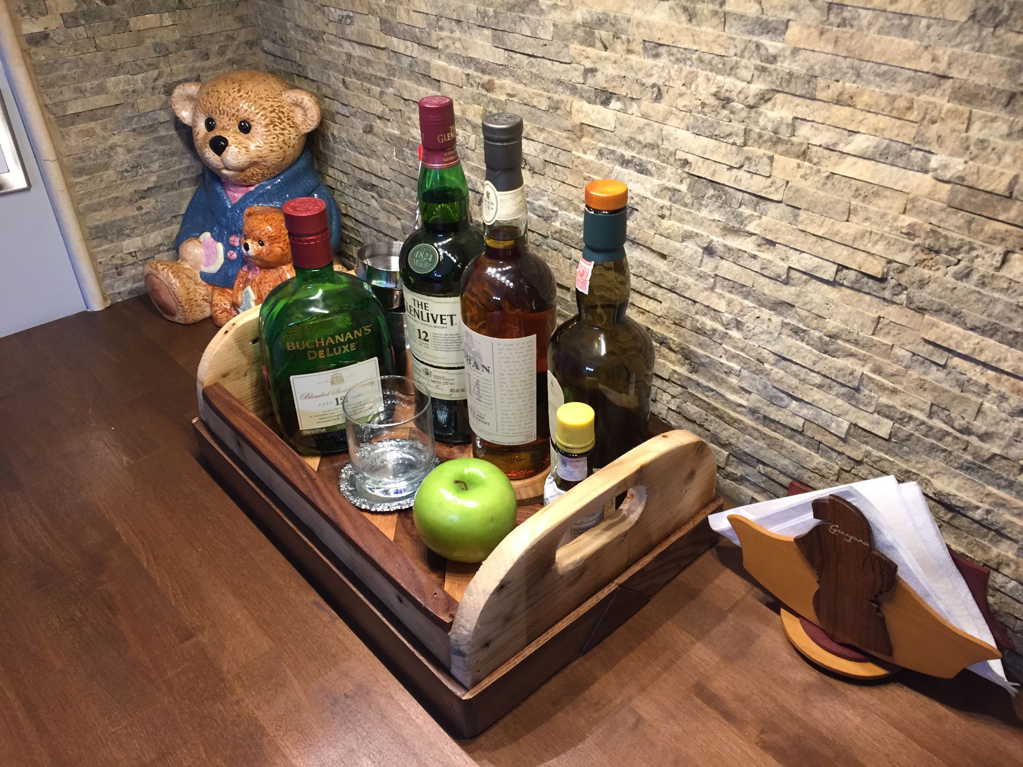 Wooden Serving Tray - Polished Finish, Custom Size Available | Ideal For Ceremony, Party, And Wedding Decoration