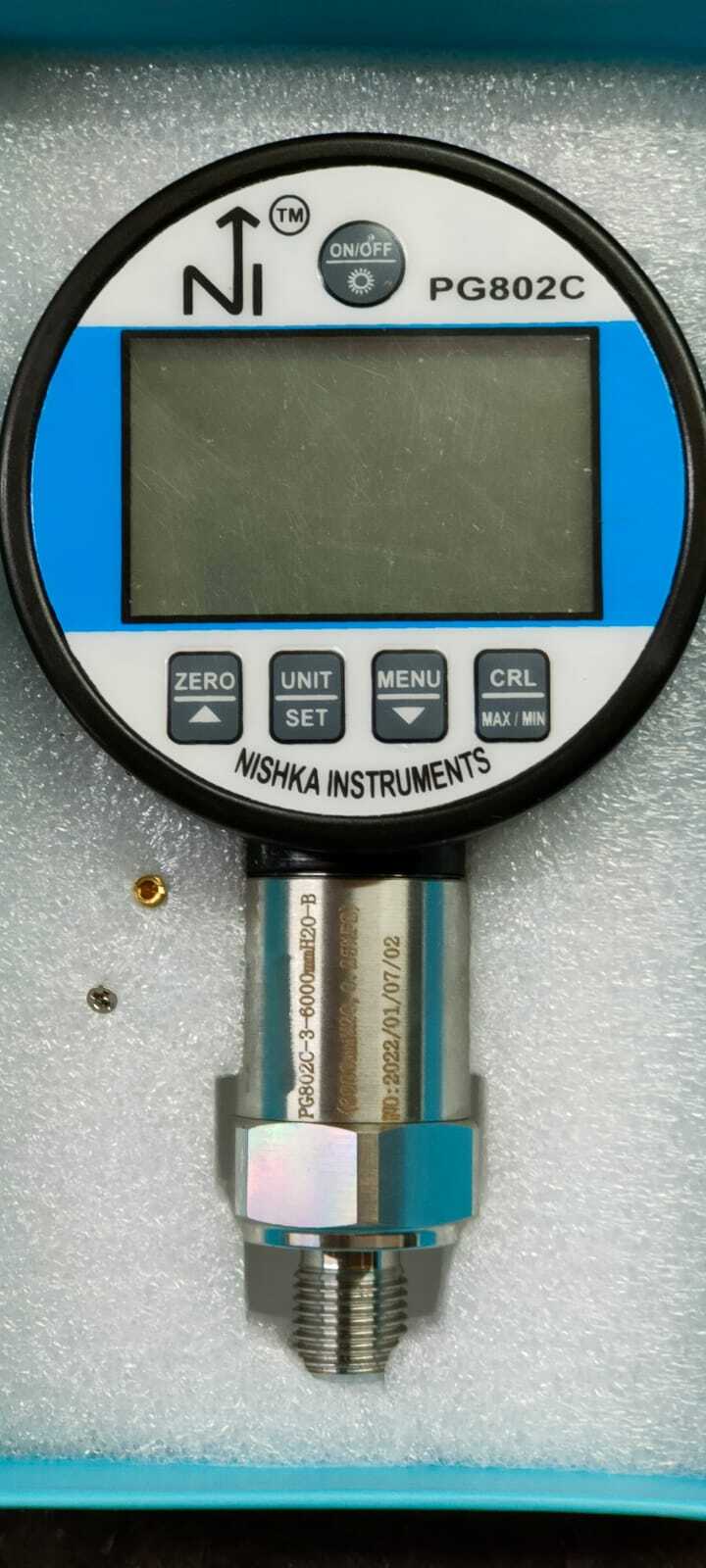 Digital Pressure Gauge - Stainless Steel316, 80mm Diameter, 1/4" Bsp, 0.25% Accuracy | Battery Operated, Nabl Traceability Certificate, Multiple Unit Measurement