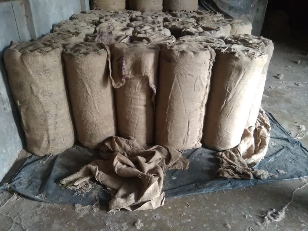 Jute Felt Mesh - 6mm Thickness, 1.83m Width | Natural Dark Color, Needle-punched Non-woven Texture For Agriculture & Landscaping