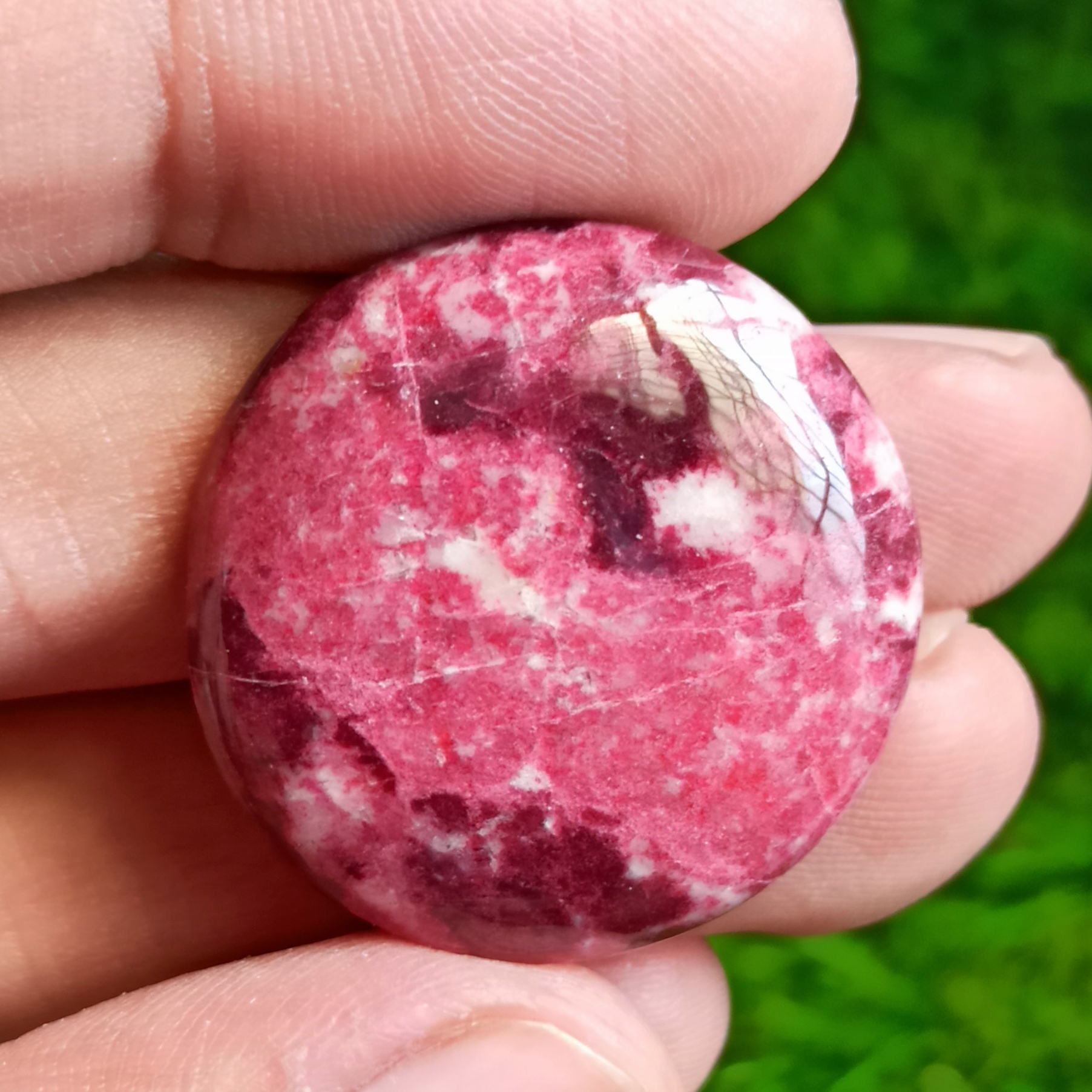 Thulite Cabochons Grade: Top