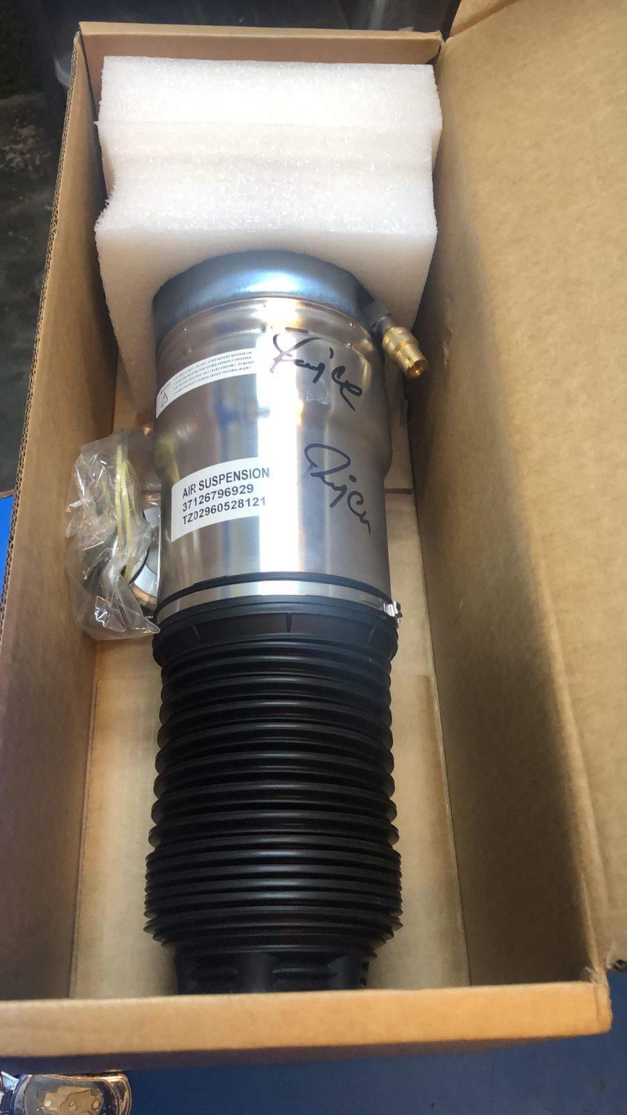 Bmw Car Airmatic Shock Absorbers - For Use In: Automobile Industry