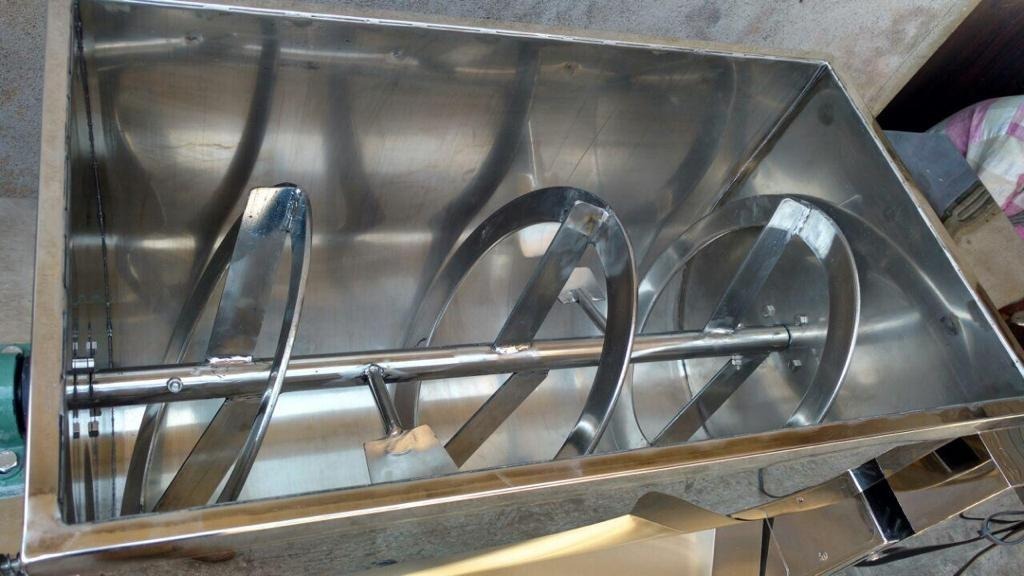 Ribbon Blender Machine Dimension(l*w*h): 65x27x45 Millimeter (Mm)