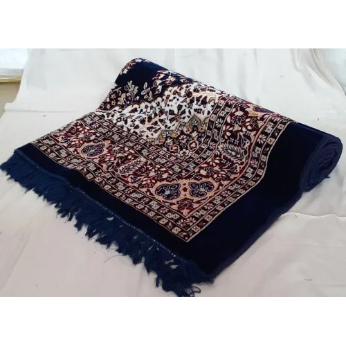 5x7 Feet Heavy Woolen Carpet Easy To Clean