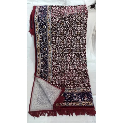 5x7 Feet Heavy Woolen Carpet Easy To Clean