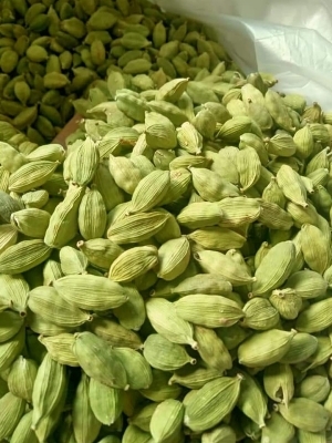 Natural.Green Colour Green Cardamom
