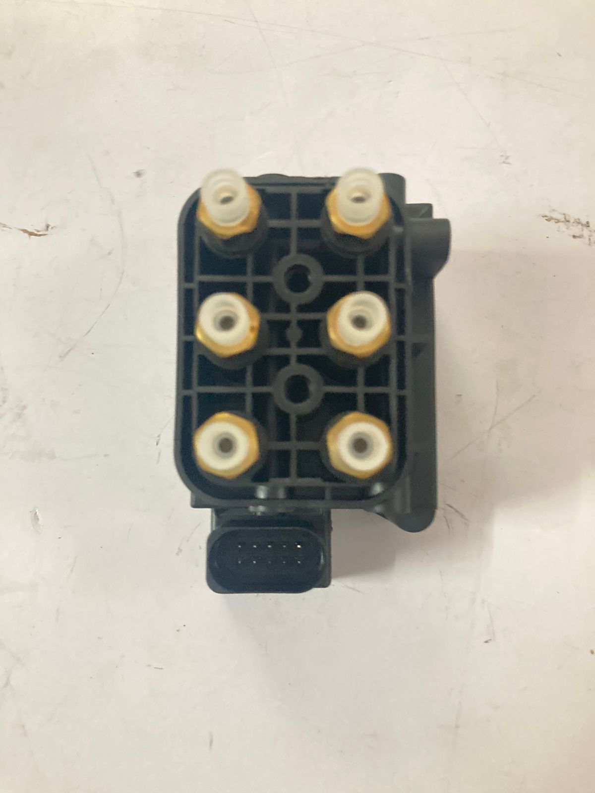 Mercedes Ml Class Airmatic Valve Block-mercedes W166 Valve Block