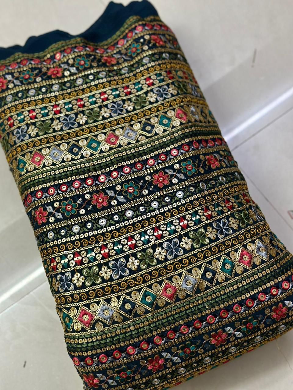 जॉर्जेट वर्क पन्ना 44