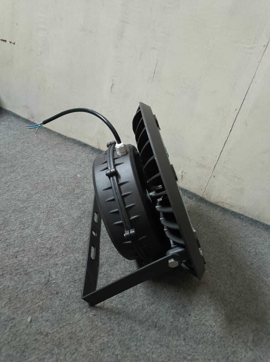एलईडी हाई-बे लाइट आवेदन: वेयरहाउस
