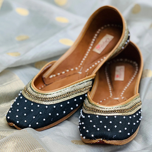 Black Punjabi Juttis With Bead Work And Zari Work