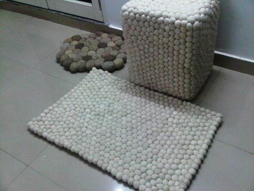 Pebble Rug and Pebble Pouf