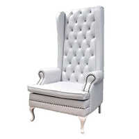 व्हाइट वुडन किंग चेयर