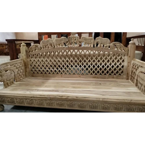 पर्यावरण के अनुकूल डिज़ाइनर लकड़ी का झूला