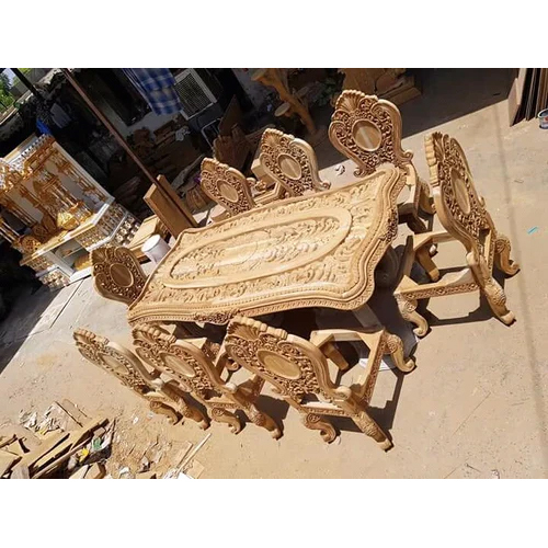 टिकाऊ लकड़ी की डाइनिंग टेबल