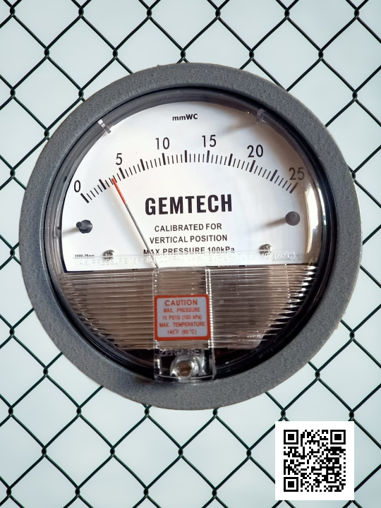 Series G2000 Gemtech Differential Pressure Gauge - Die Cast Aluminum, 4 Inch Diameter Dial Face, White/black Colors | High Accuracy ±2%, Measures Positive, Negative & Differential Pressures