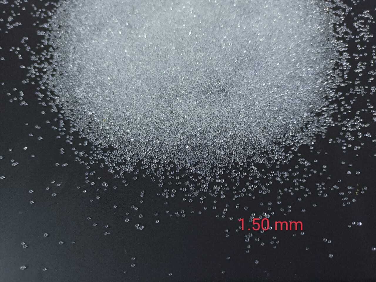 Natural Stone 0.75mm And 1 Mm Super Round Glass Beads For Decoration And Filler In Paint Induatries