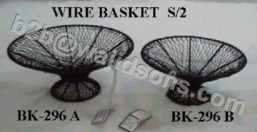 स्टैंड हैंडमेड वायर पर बाउल