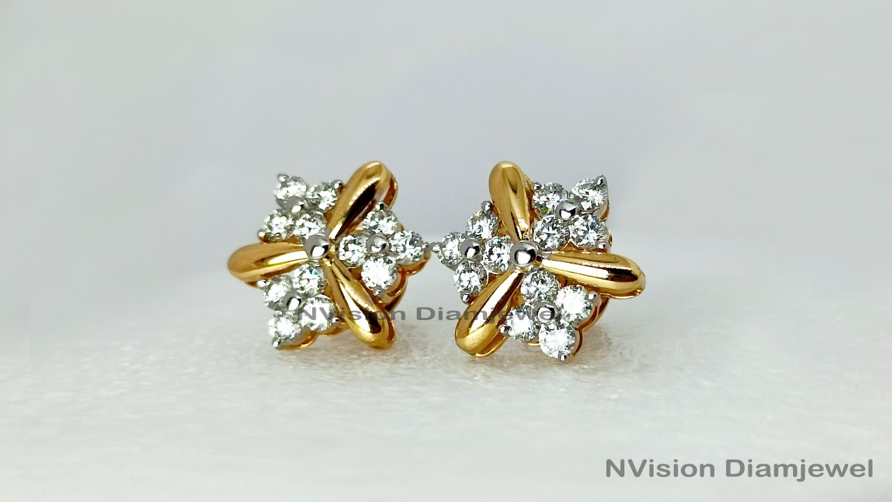 Round Designer Real Diamond Earring Diamond Carat Weight: 1.56 Carat