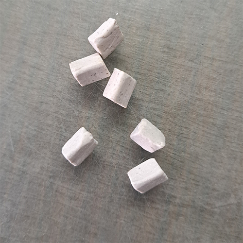 व्हाइट सिरेमिक डबरिंग मीडिया ग्रे T35X35