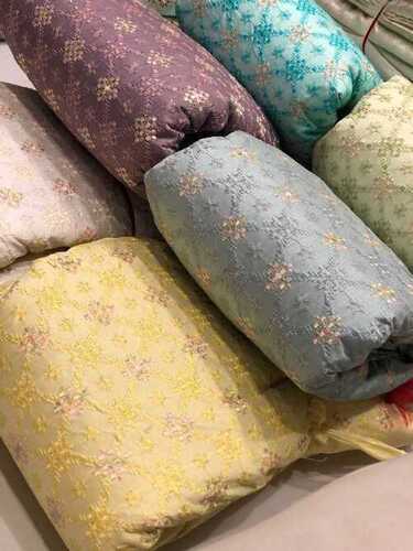 भारी कच्चा रेशमी कपड़ा