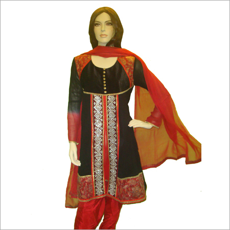 पारंपरिक सूट