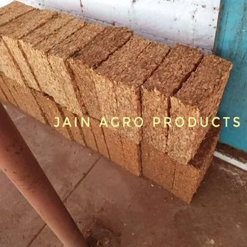 Coconut Husk Chips - Solid Brown Medium, Various Sizes | Sustainable Growing Medium For Improved Soil Aeration & Moisture Retention