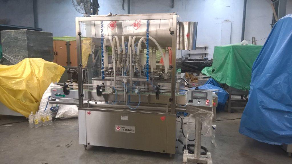 Automatic Four Head Viscous Filling Machine - 200 Liter Hopper Capacity, 18 Mm Nozzle Size | Stainless Steel, High Efficiency, Eco-friendly, Low Noise, 1-year Warranty