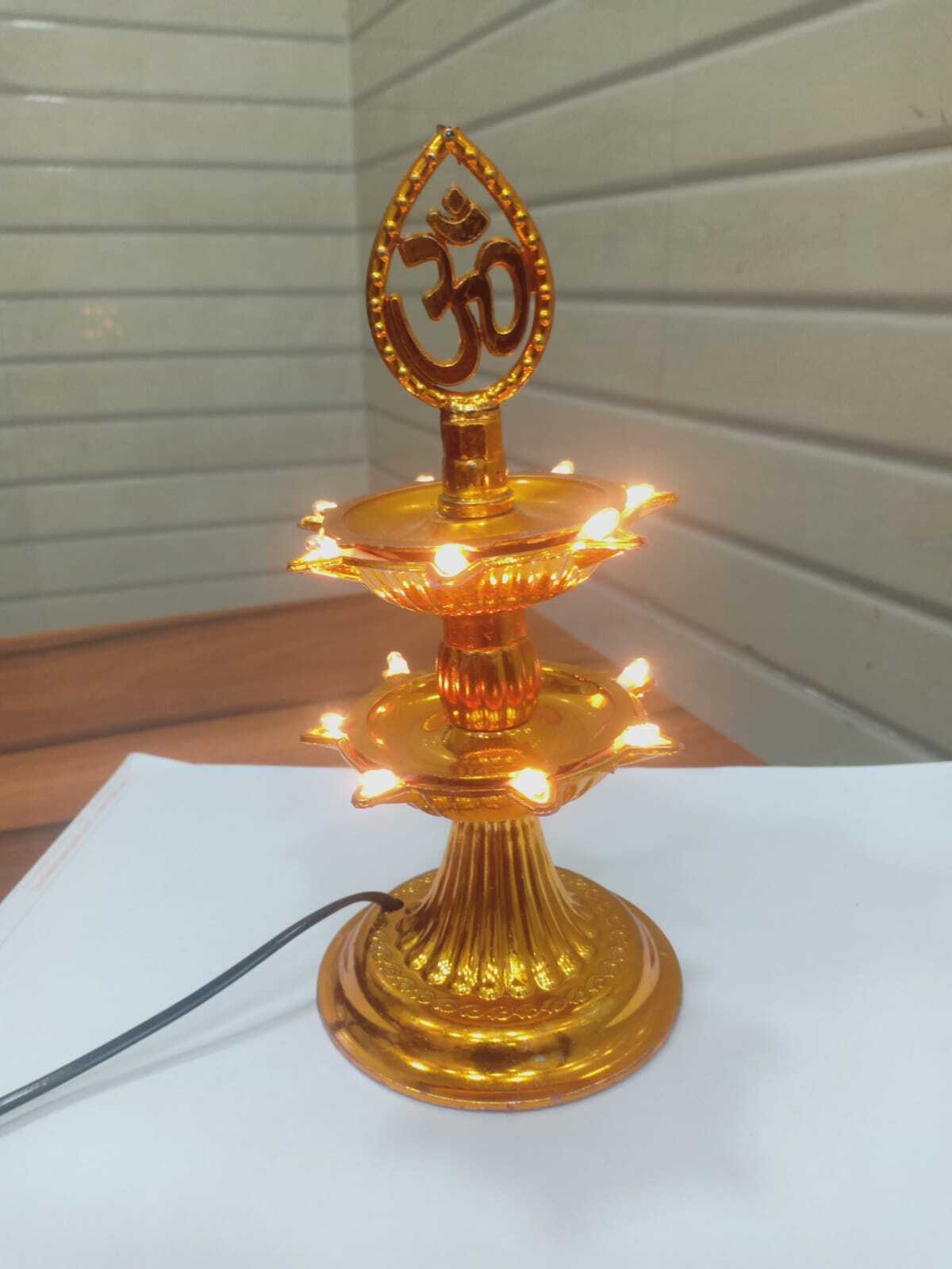 Diya Floor Light - Gold Chrome Exterior, Realistic Flickering Flame Effect | Safe For Kids & Pets, Ideal For Festive And Religious Occasions