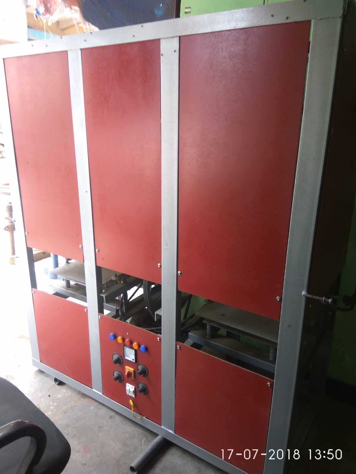 Fully Automatic Paper Plate Making Machine - Capacity: 25000 Pcs Per Day Kg/hr