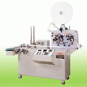 स्वचालित आइस-क्रीम स्टिक (चम्मच) पैकिंग मशीन