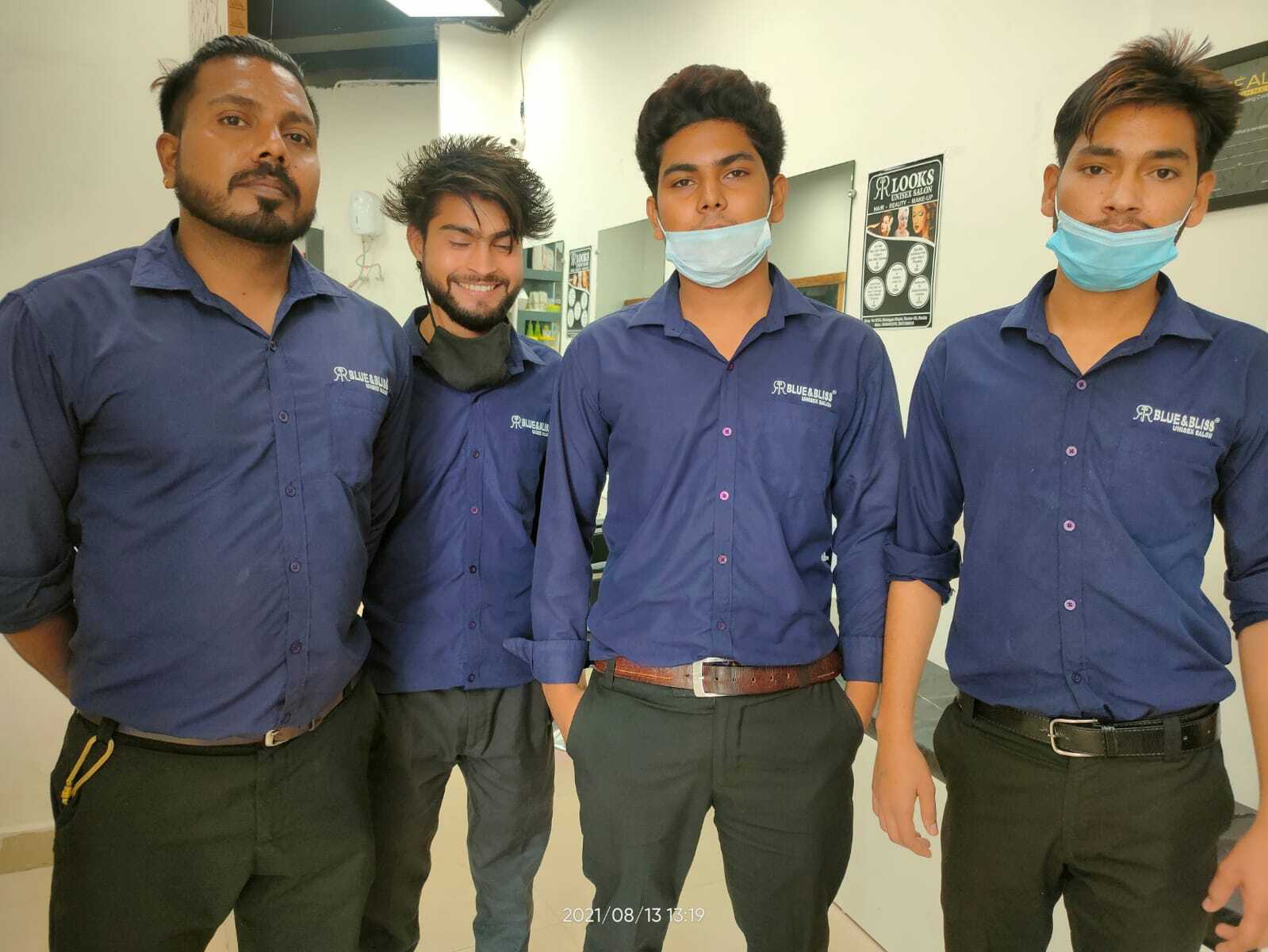 Corporate Uniform - Shape: Customized