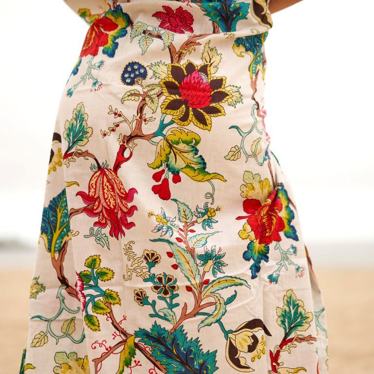 Printed Long Kaftan - 100% Cotton, Length 48-50 Inches, Color White | Vibrant Frida Khalo Print, Adjustable Drawstring Waist, Short Sleeves