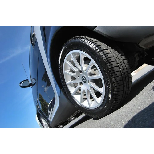Car Tyre Polish - Uv Protection Formula, Restore Surface Shine & Resist Dirt | Suitable For All Weather, Various Sizes Available