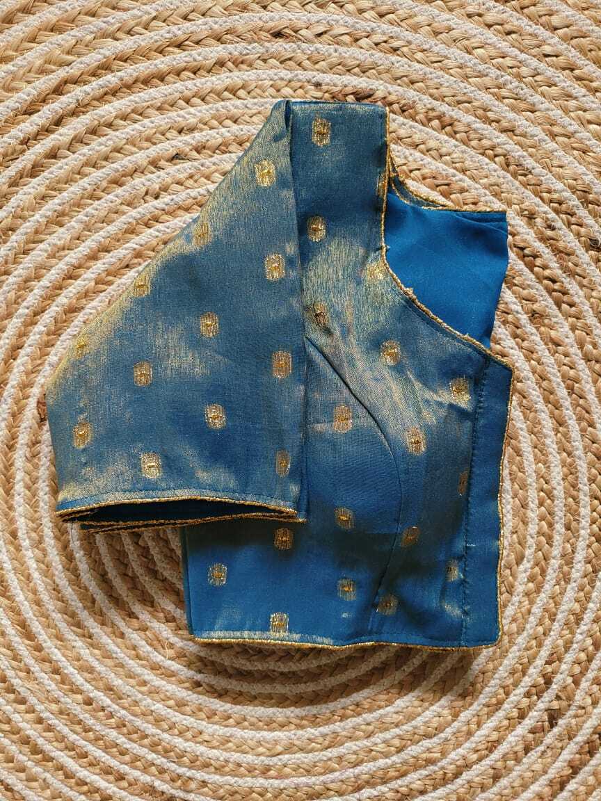 Attractive Desgine And Fornt Open Blouse
