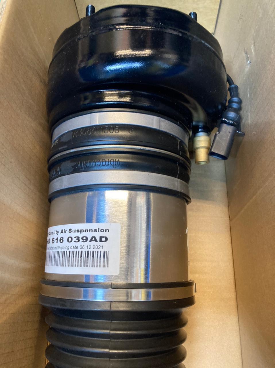 Bmw 520d Front Shock Absorbers - Color: Blace