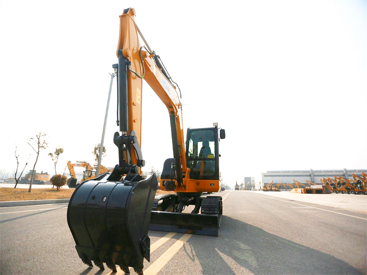 Yellow Xe750d Mining Excavator