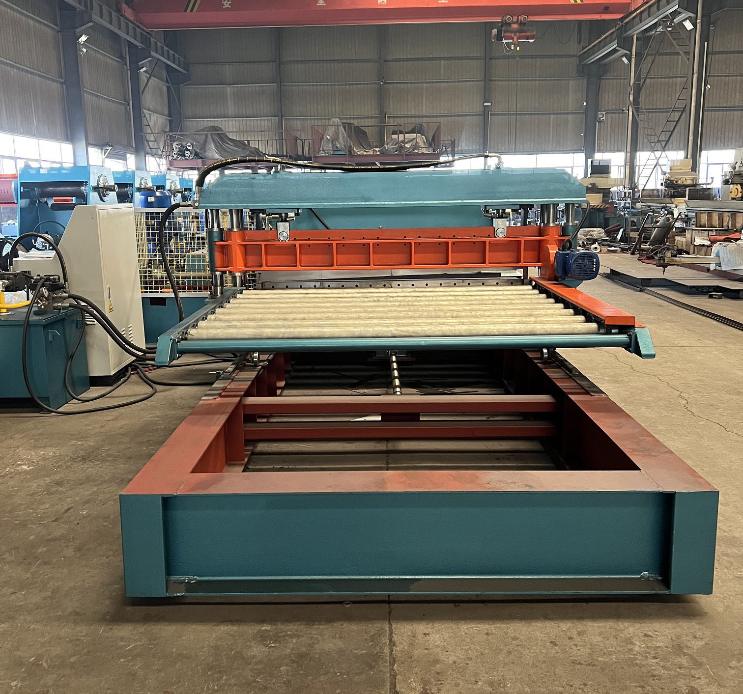 Blue 3mm Cut To Length Machine With Flying Cutter