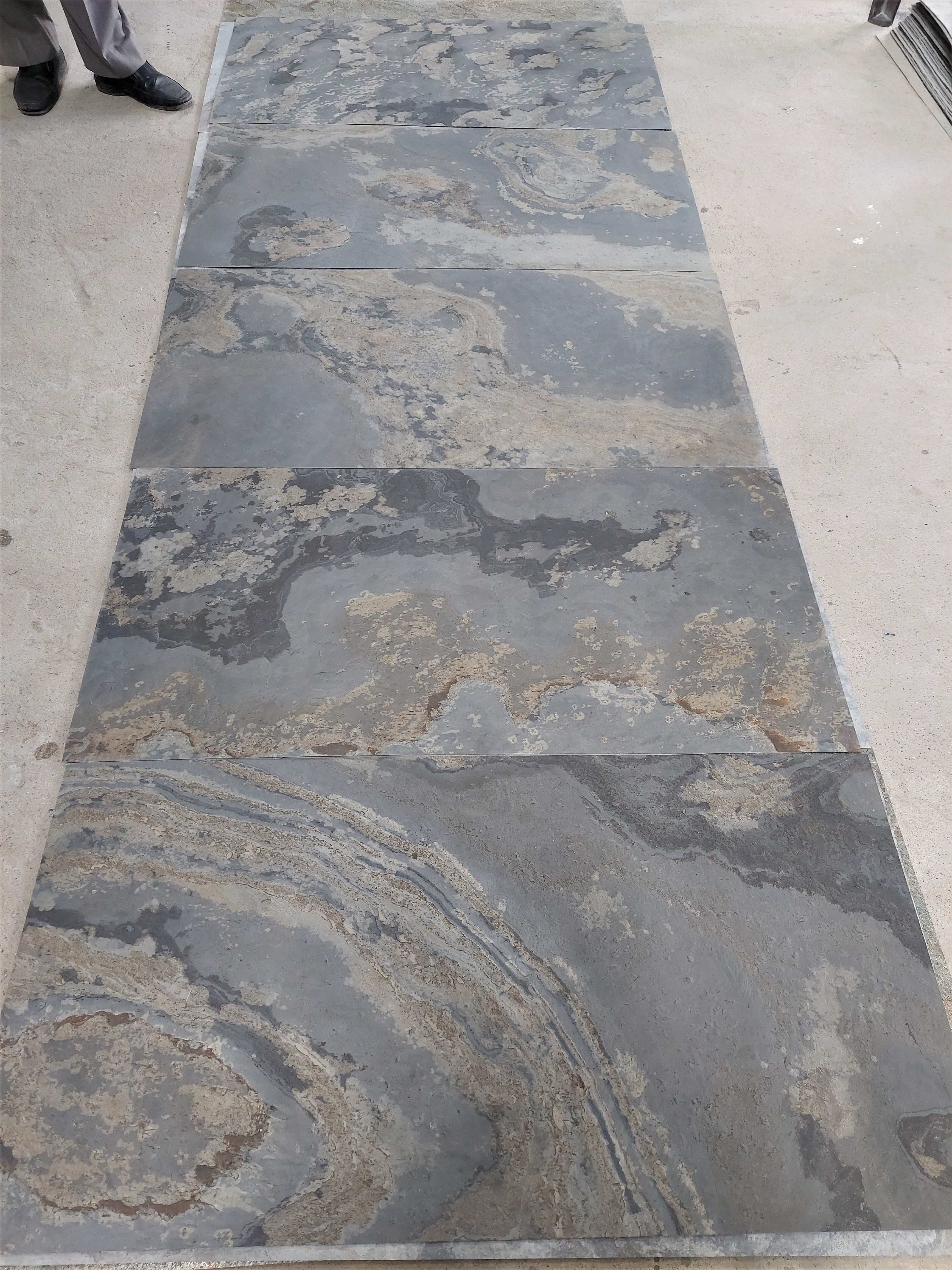 Slate Autumn Rustic Flexible Stone Veneer Sheets - Size: 1220x610 Mm / 2440x1220 Mm