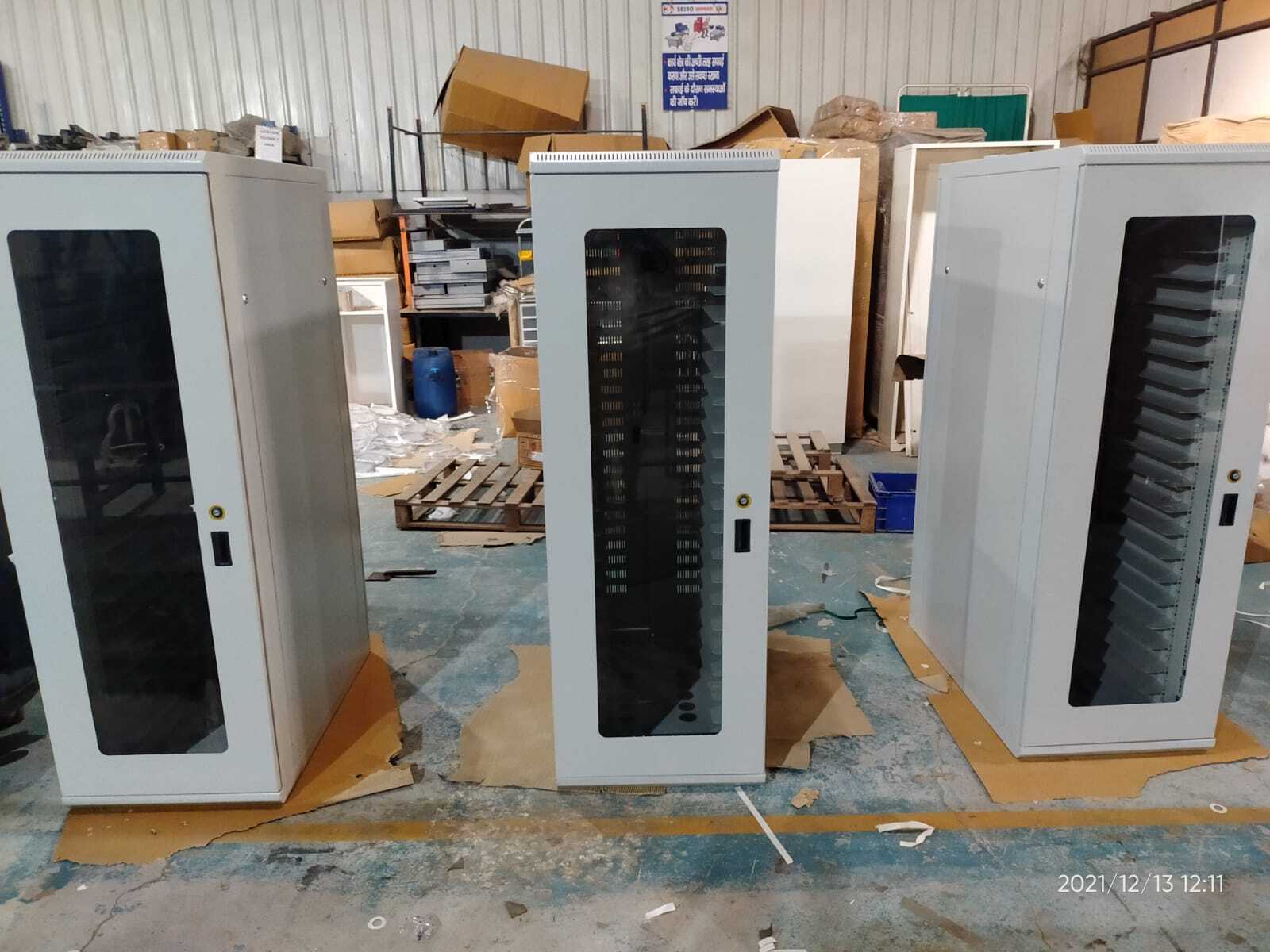 Floor Mount Server Racks - Dimension (L*w*h): 2000x600x1000 Millimeter (Mm)
