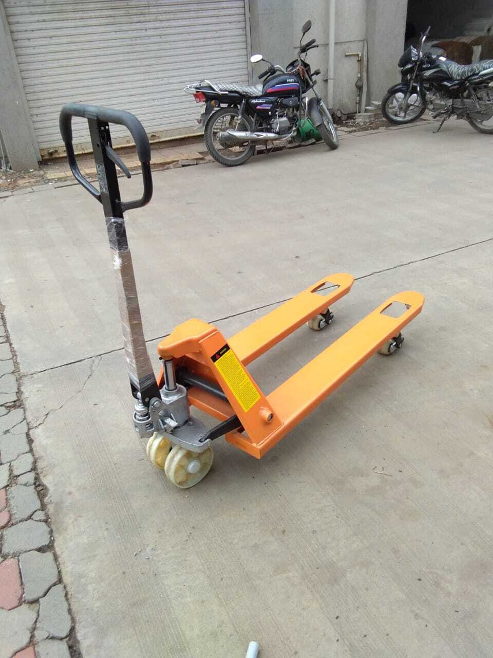 Heavy Duty Hand Pallet Truck - Size 1150mm X 550mm, Capacity 2500kg | Rugged Design, Ergonomic Handle, Silent Operation, Adjustable Pump Cap, Over-load Valve