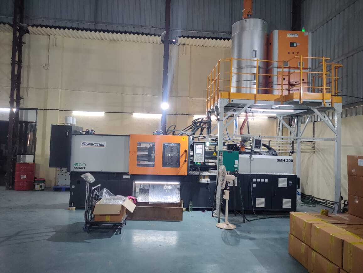 Smh 150 Pet Injection Moulding Machine Capacity: 2 Ton/day