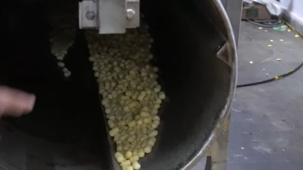 Cheese Ball Puff Extruder Machine - Versatile Puff Maker | 1-year Warranty, Ideal For Corn Cheese Balls, Kurkure, And Crax Corn Rings