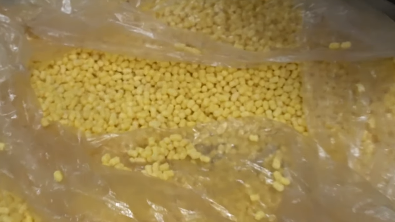 Cheese Ball Puff Extruder Machine - Versatile Puff Maker | 1-year Warranty, Ideal For Corn Cheese Balls, Kurkure, And Crax Corn Rings