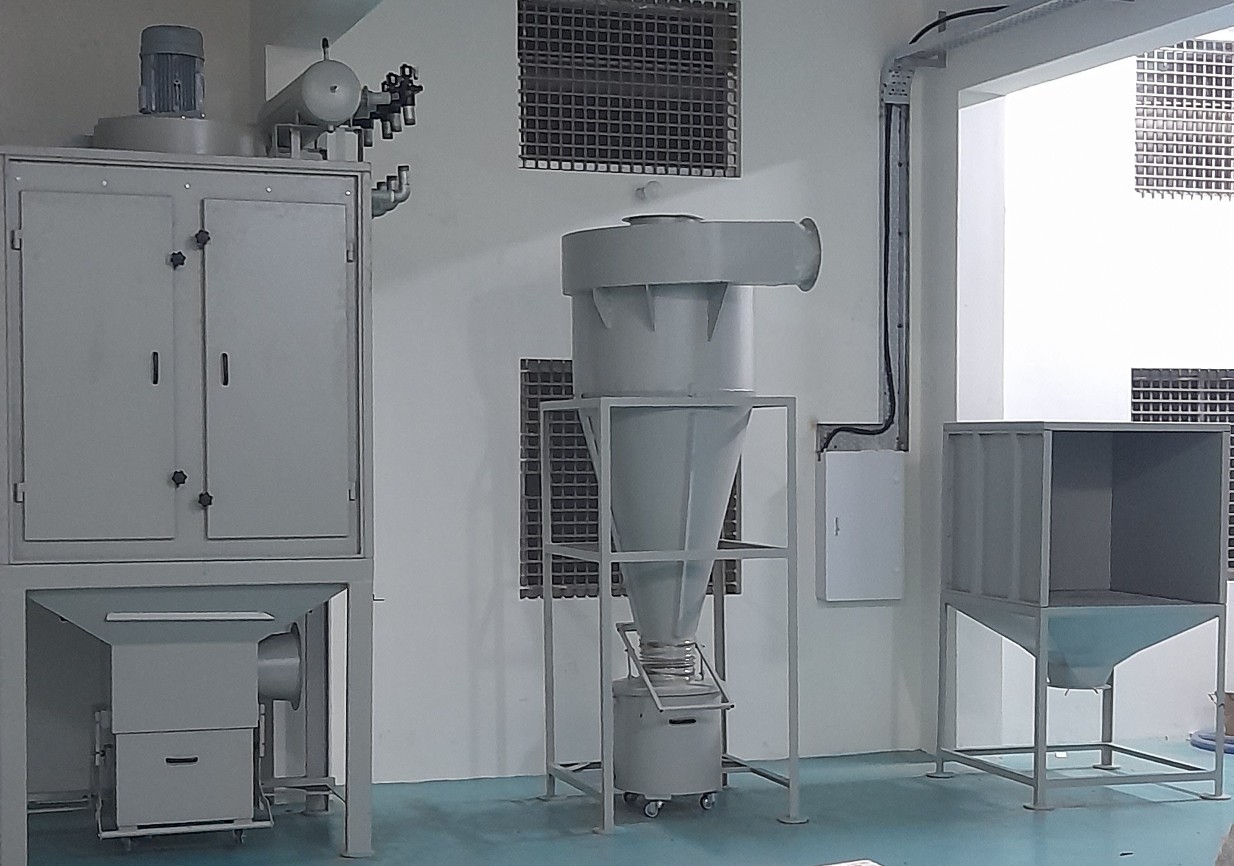 Cyclone Dust Collector - Mild Steel, Water Cooling System | Efficient Dust Management Solution