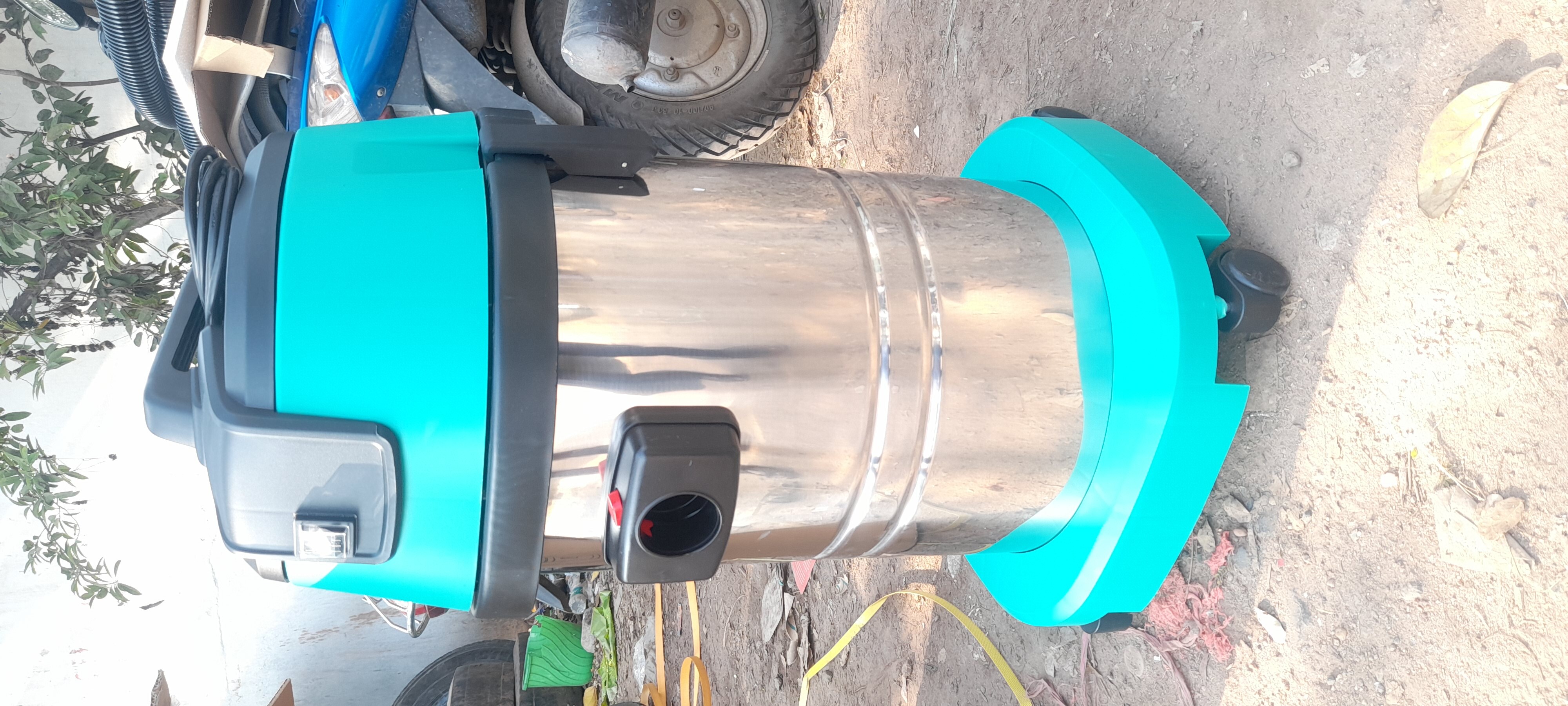 Cyclone Industrial Dry Vacuum Cleaners