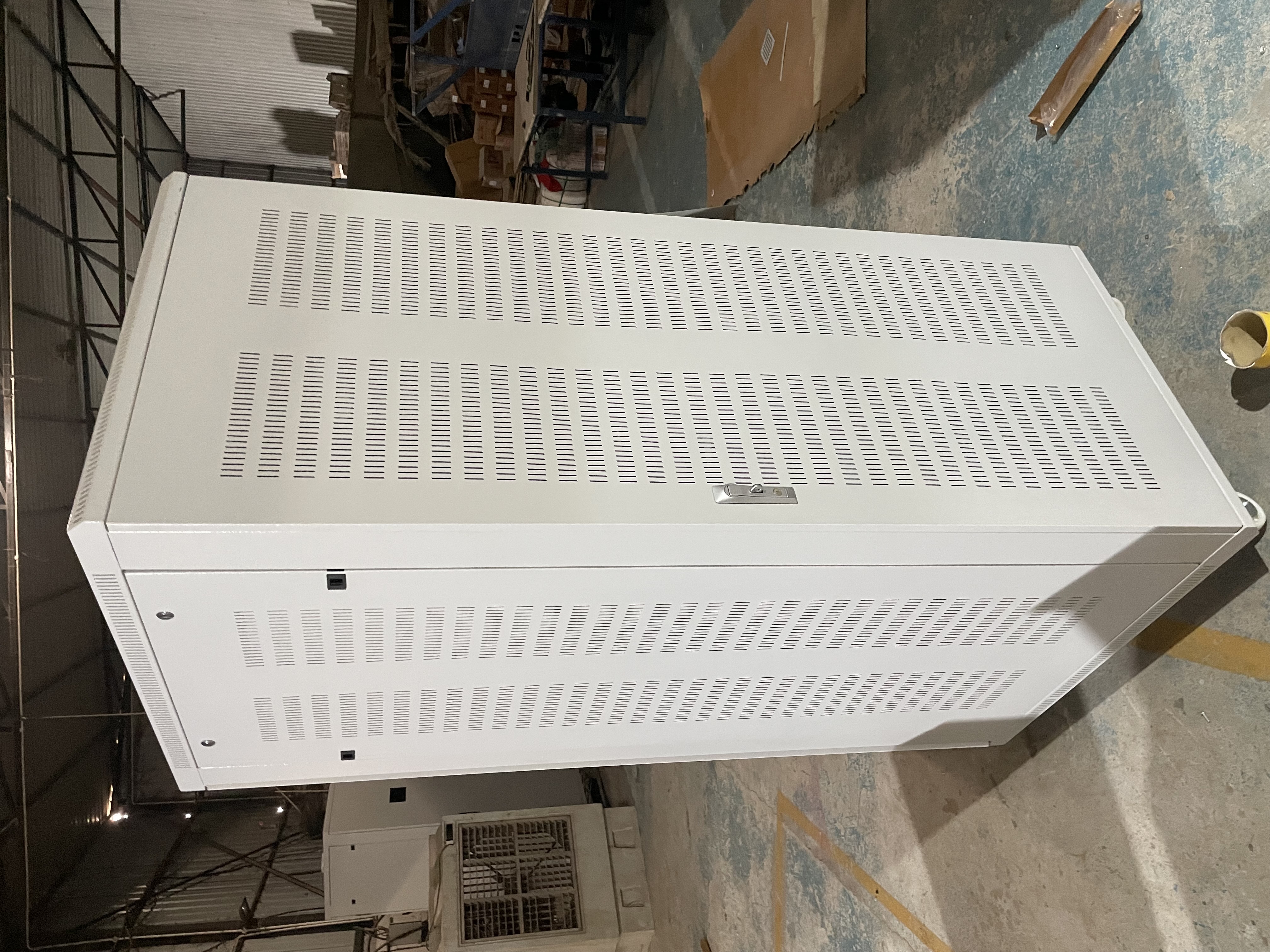 Floor Mount Server Racks - Dimension (L*w*h): 2000x600x1000 Millimeter (Mm)