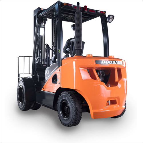  Doosan D25S7 डीजल फोर्कलिफ्ट आवेदन: कार्यशाला