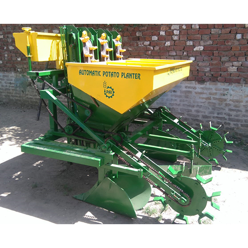 Green 3 Row On Bed Potato Planter