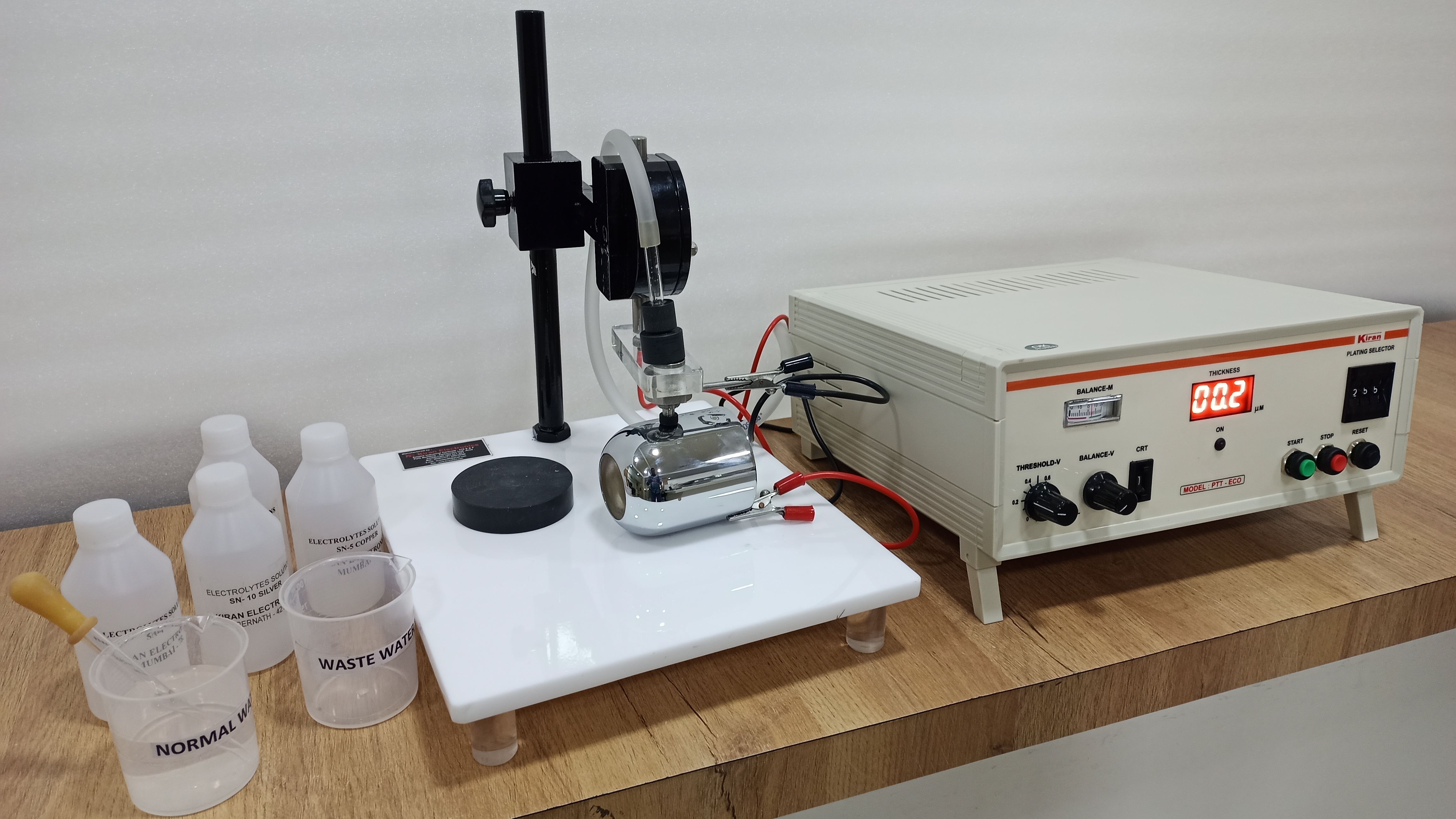 Ptt Eco - Abs Material, 240x210x110 Mm | Accurate Plating Thickness Tester For Ferrous, Non-ferrous & Non-metal Substrates, 1-year Warranty